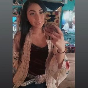 Meet your Posher, Tegan